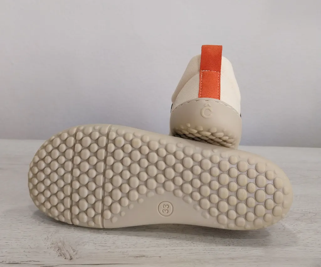 Deportiva color crudo (4).webp