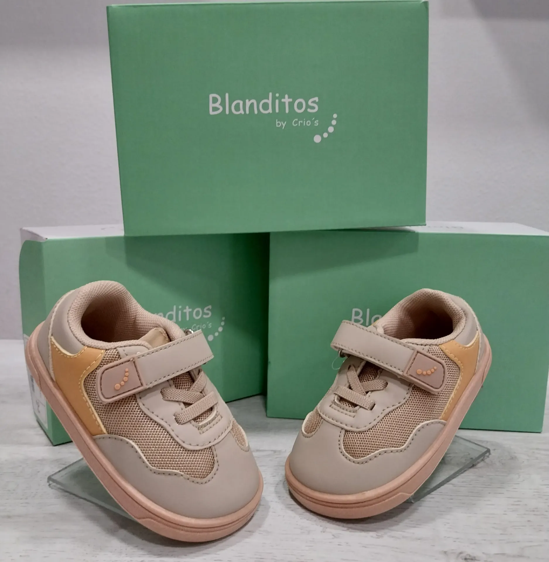 Deportiva vegana blanditos beig